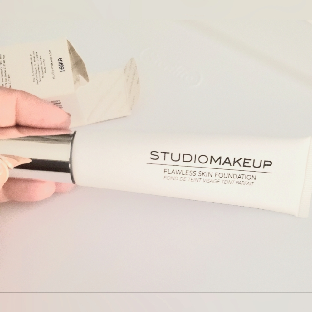 Studio Makeup Flawless Skin Foundation